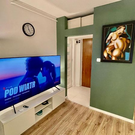 Holiday Metro Fast Wifi Tv'70 Netflix Hbo Appletv Варшава Екстериор снимка