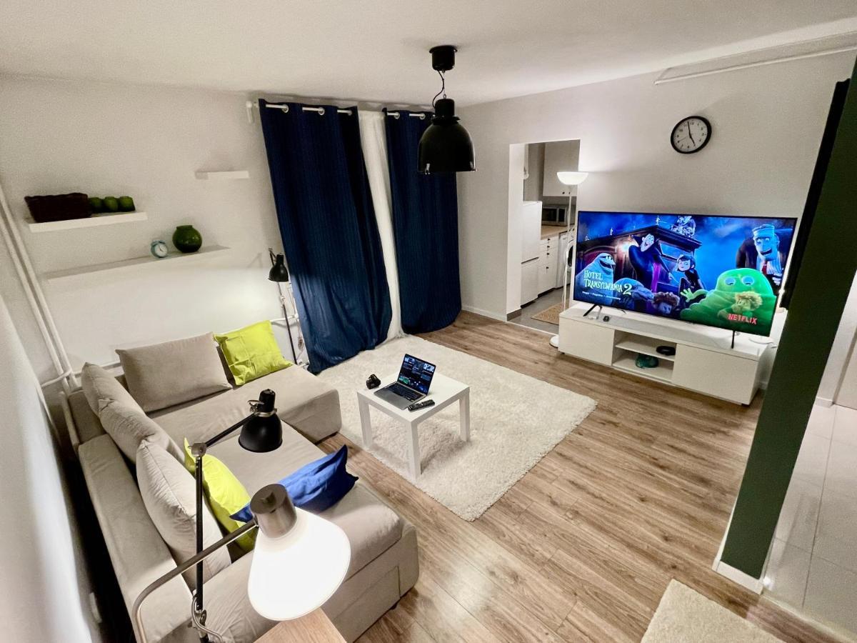Holiday Metro Fast Wifi Tv'70 Netflix Hbo Appletv Варшава Екстериор снимка