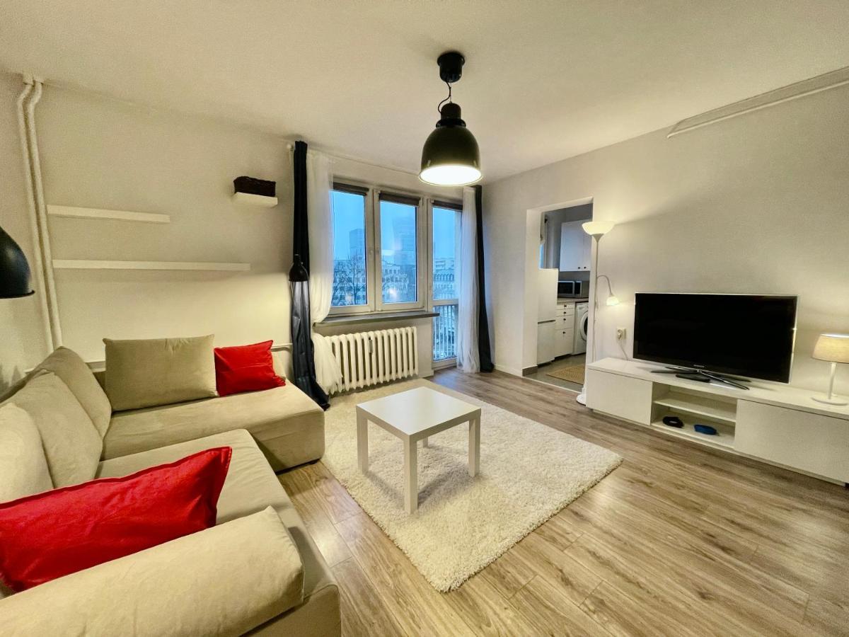 Holiday Metro Fast Wifi Tv'70 Netflix Hbo Appletv Варшава Екстериор снимка
