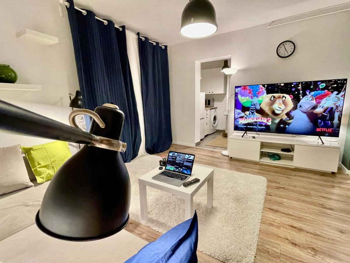 Holiday Metro Fast Wifi Tv'70 Netflix Hbo Appletv Варшава Екстериор снимка