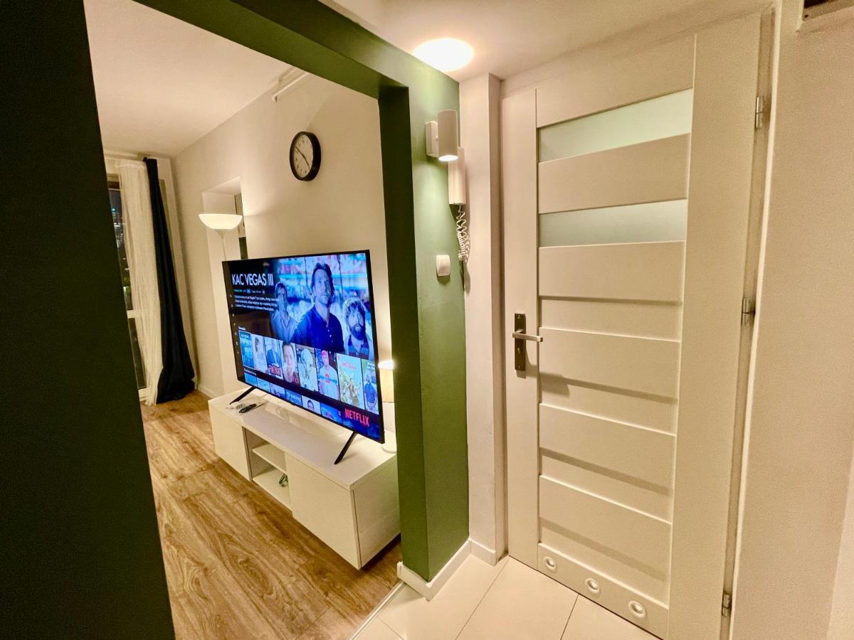 Holiday Metro Fast Wifi Tv'70 Netflix Hbo Appletv Варшава Екстериор снимка